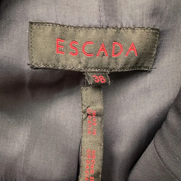 Vintage ESCADA Navy 100% Virgin Wool Blazer - Picture 5 of 16